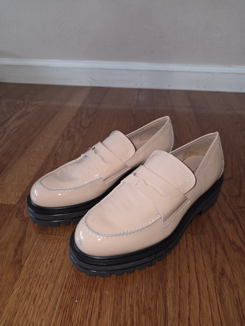 La CANADIENNE Patent Penny Loafers in Nude Pink